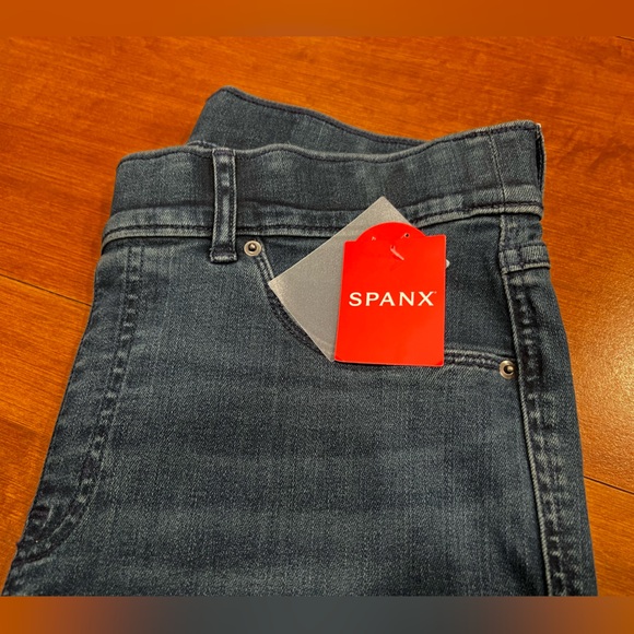 NWT Spanx Clean Indigo Skinny Jeans Size Medium - Picture 3 of 12